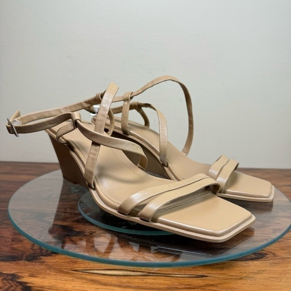 Caslon Paola Wedge Sandal in tan size 8.5 - Picture 6 of 14